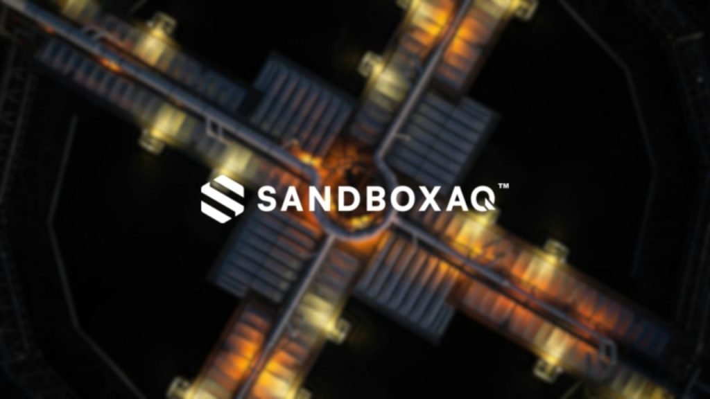 Logo da SandboxAQ sobre imagem industrial vista de cima em tons dourados